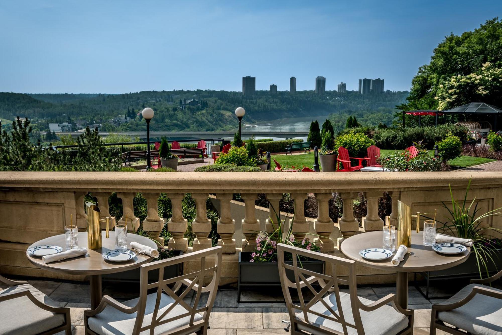Fairmont Hotel Macdonald Эдмонтон Экстерьер фото