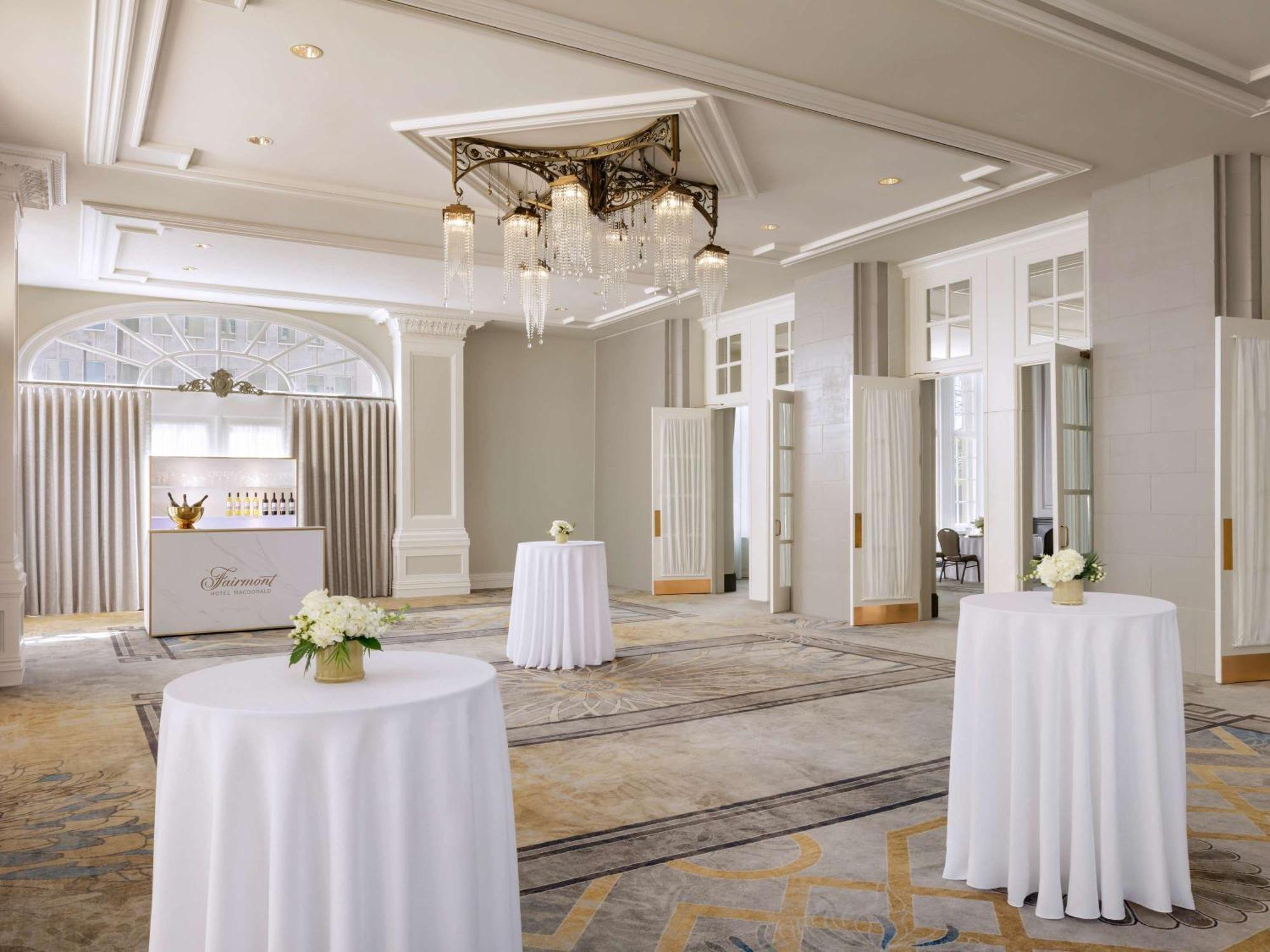 Fairmont Hotel Macdonald Эдмонтон Экстерьер фото